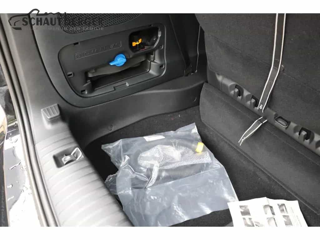 Chrysler Pacifica CHRYSLER PACIFICA LIMITED S APPEARANCE null-photo-14