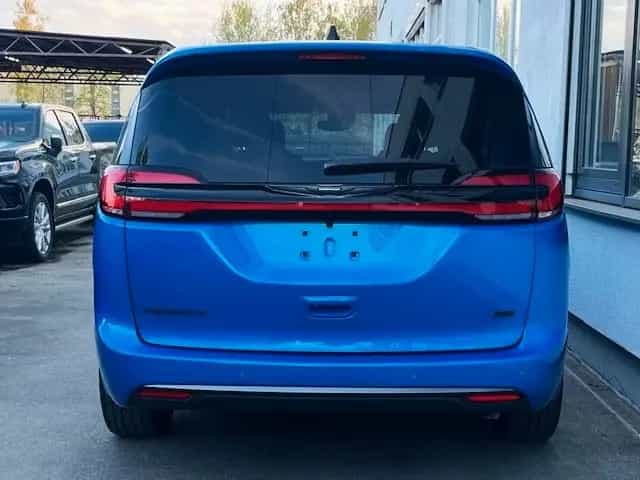 Chrysler Pacifica 100th Anniversary 3.6l AWD null-photo-4
