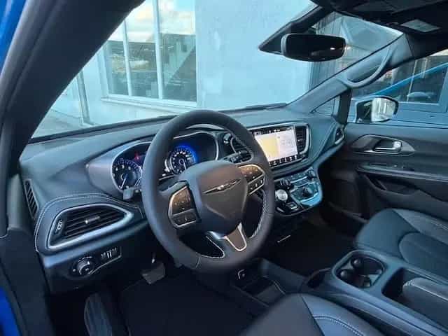 Chrysler Pacifica 100th Anniversary 3.6l AWD null-photo-5
