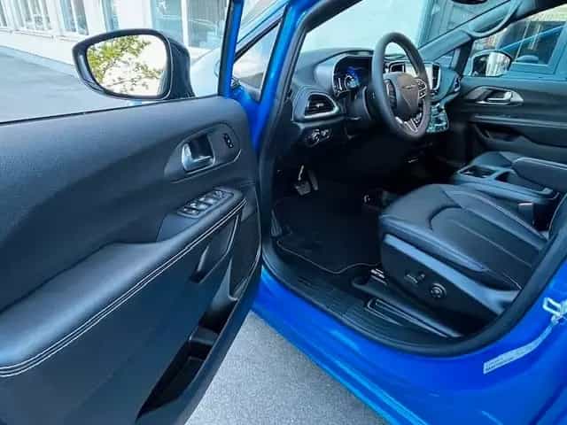 Chrysler Pacifica 100th Anniversary 3.6l AWD null-photo-6