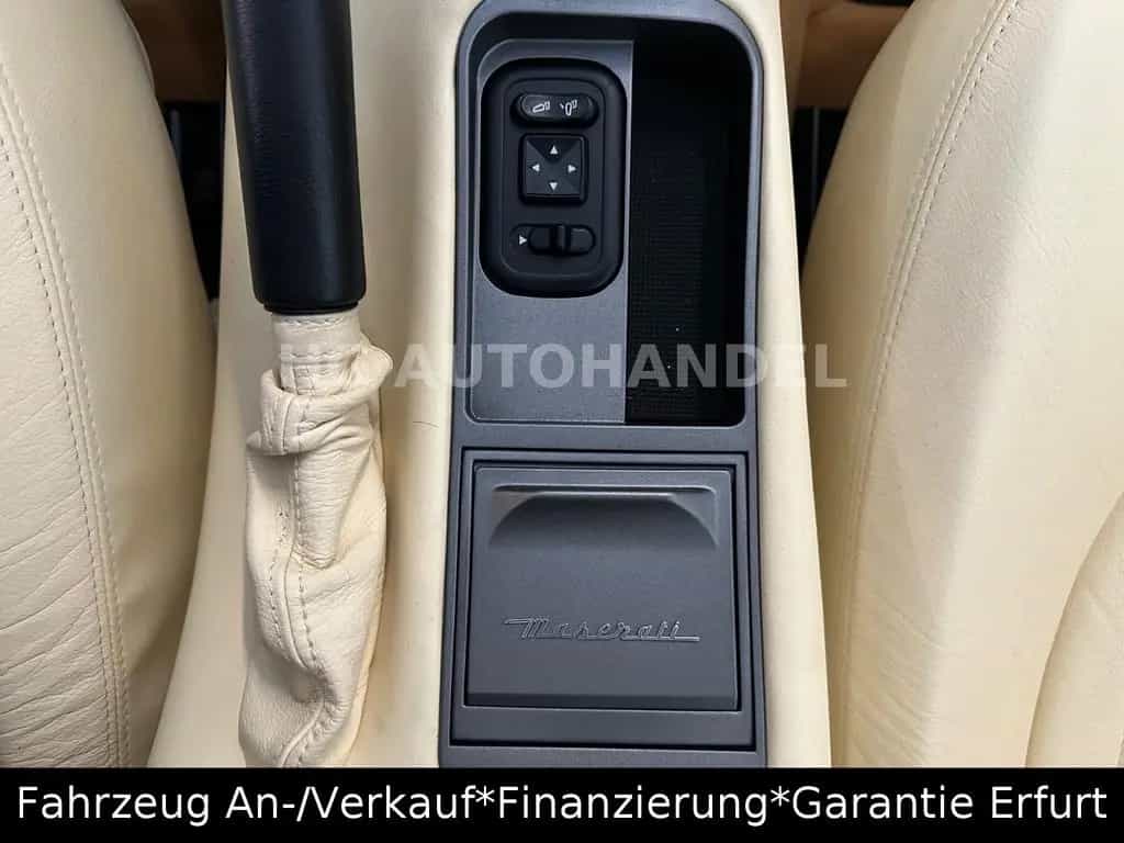 Maserati 4200 V8 Coupe Cambiocorsa KM47000 04/2003-photo-24