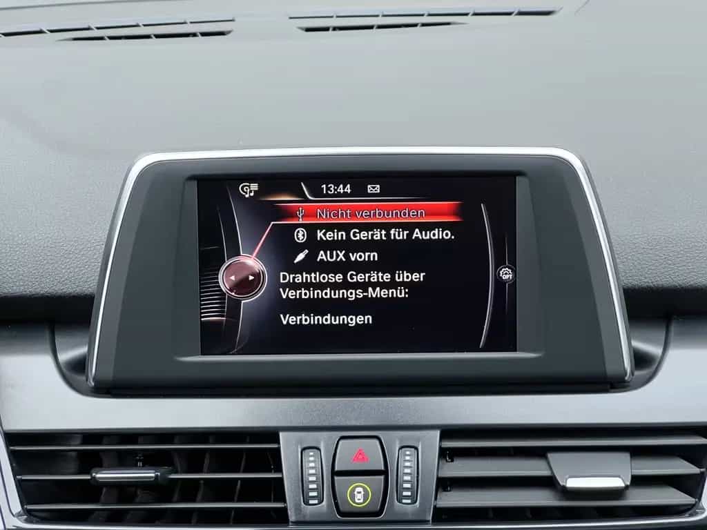 BMW 220 Gran Tourer 220d GT *AUTOMATIK*7SITZ*PANO*NAVI* 01/2016-photo-11
