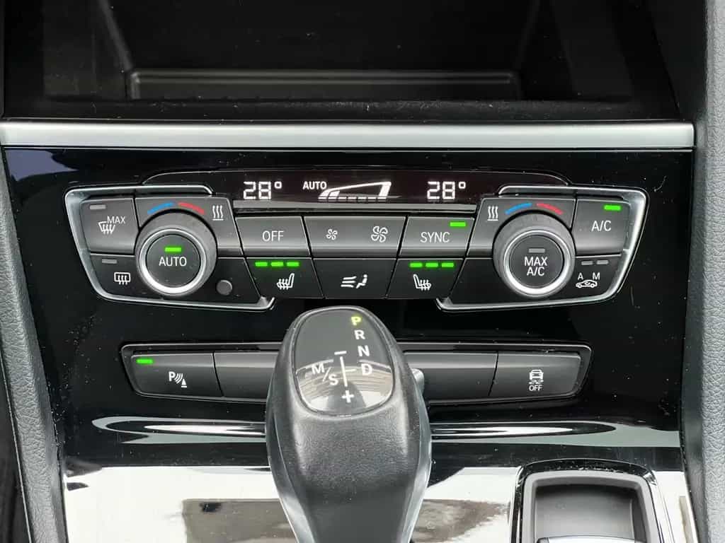 BMW 220 Gran Tourer 220d GT *AUTOMATIK*7SITZ*PANO*NAVI* 01/2016-photo-12