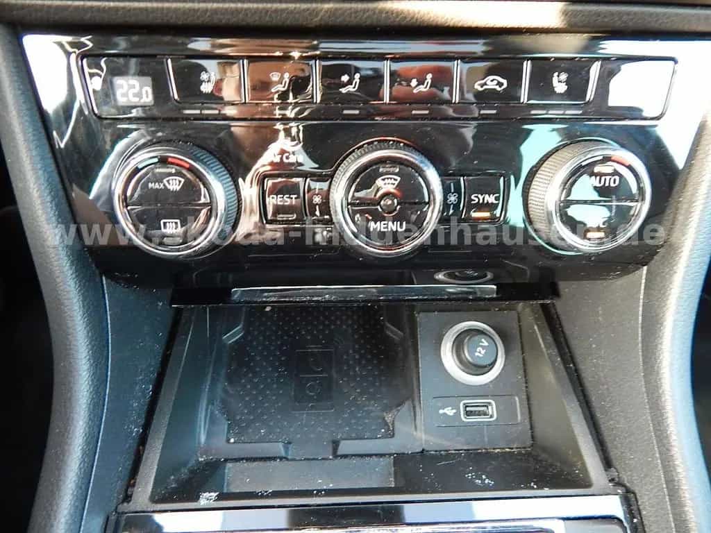 Skoda Superb III Combi 2.0 TSI DSG 4x4 L&K 10/2019-photo-12