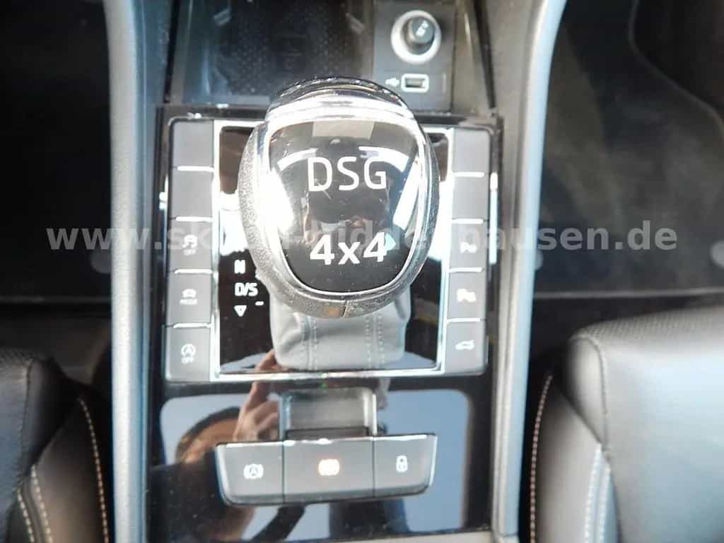 Skoda Superb III Combi 2.0 TSI DSG 4x4 L&K 10/2019-photo-13