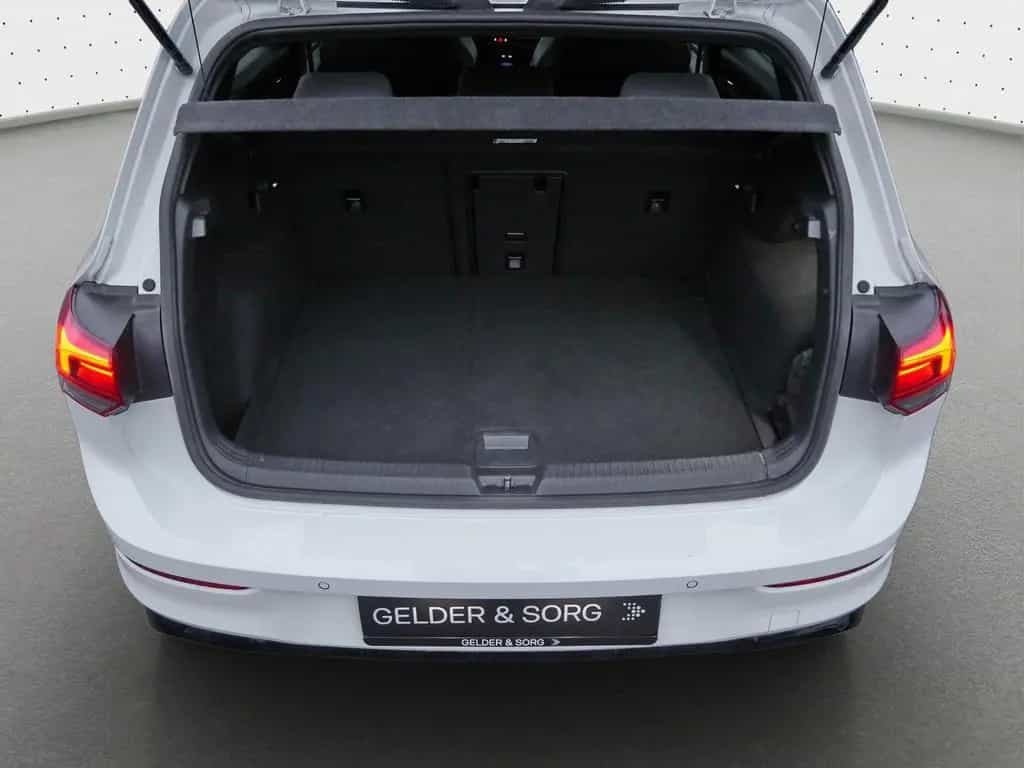 Volkswagen Golf R-Line 1.5 eTSI LED*RFK*DAB+*Navi*Digital 11/2021-photo-10