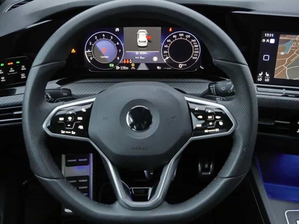 Volkswagen Golf R-Line 1.5 eTSI LED*RFK*DAB+*Navi*Digital 11/2021-photo-8