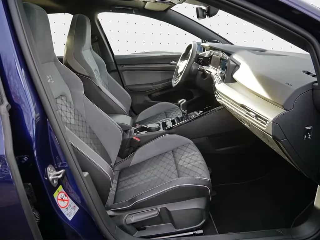 Volkswagen Golf 1.5 TSI R-Line RFK*AHK*Digital*Pano*H&K 09/2023-photo-3