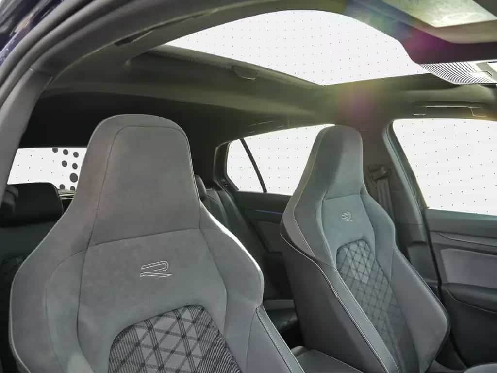 Volkswagen Golf 1.5 TSI R-Line RFK*AHK*Digital*Pano*H&K 09/2023-photo-9