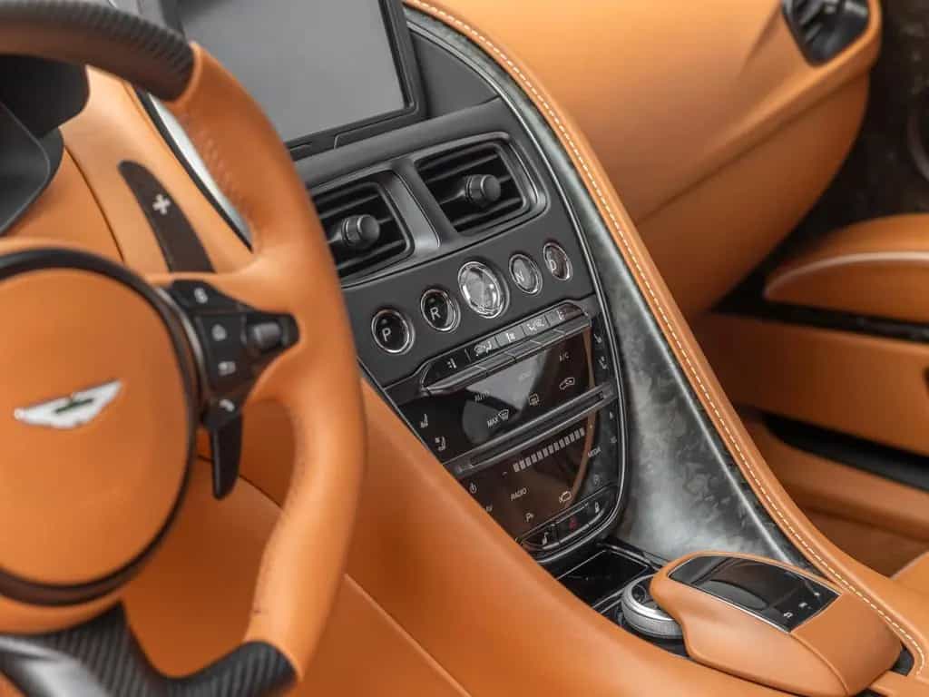Aston Martin DBS Superleggera | Titanium Exhaust | Q -Leather 02/2023-photo-24