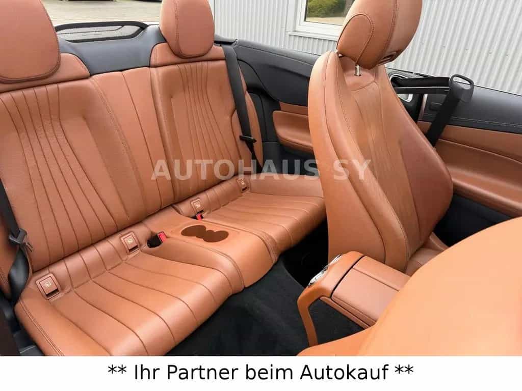 Mercedes-Benz E-Class 200 Cabrio*NAVI-LEDER BRAUN-19 ZOLL AMG-KAMERA 10/2017-photo-17