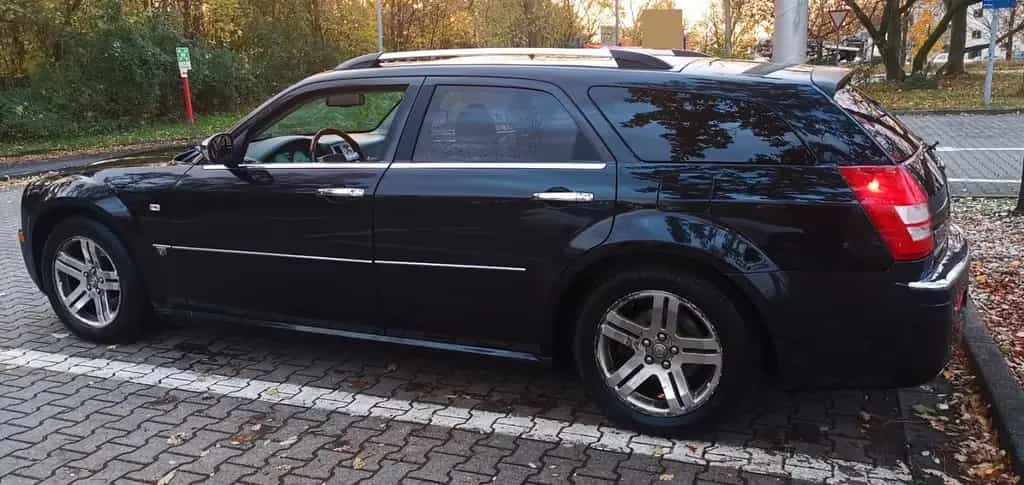 Chrysler 300C AUTOMATIK TÜV&Service NEU Xenon NAVI 1.HAND 07/2006-photo-2