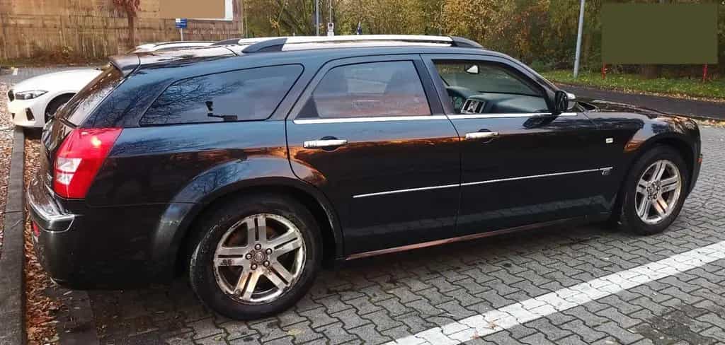 Chrysler 300C AUTOMATIK TÜV&Service NEU Xenon NAVI 1.HAND 07/2006-photo-5