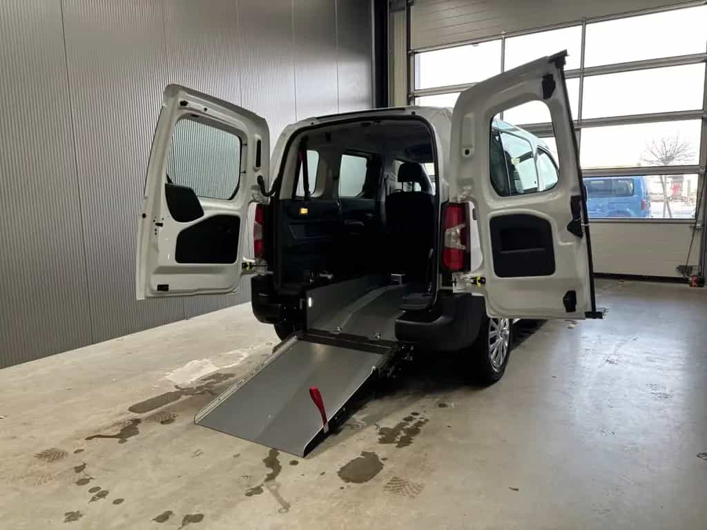 Citroën Berlingo Live Pack M *ROLLSTUHLRAMPE* 09/2022-photo-19