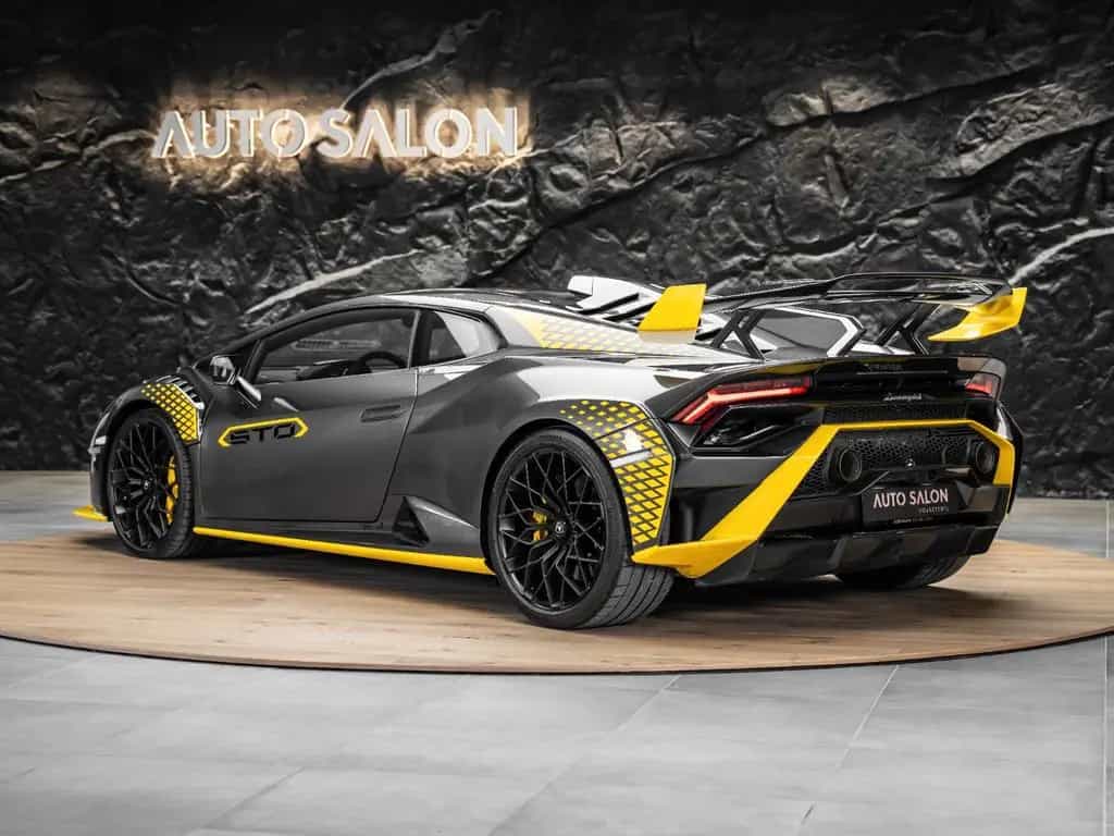 Lamborghini Huracán STO 03/2023-photo-2
