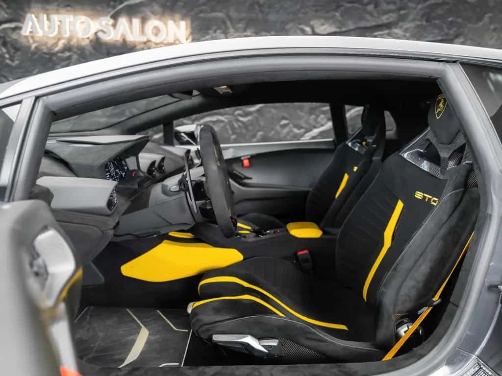 Lamborghini Huracán STO 03/2023-photo-9