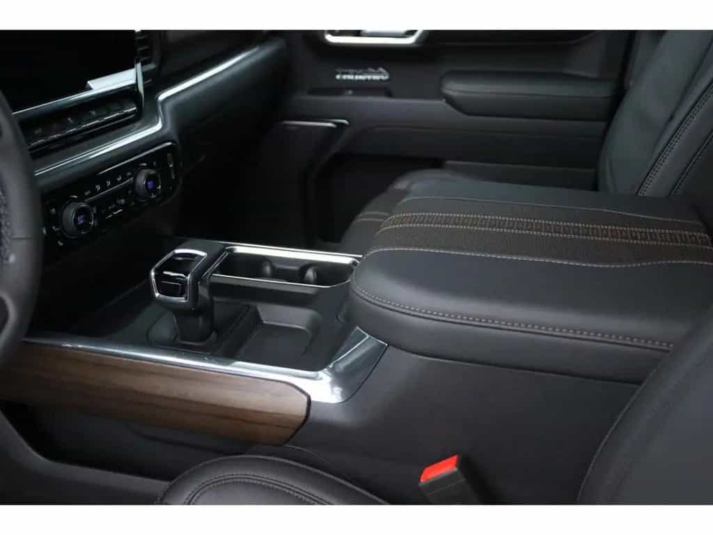 Chevrolet Silverado 1500 / HIGH COUNTRY / 6,2L / V8 null-photo-14