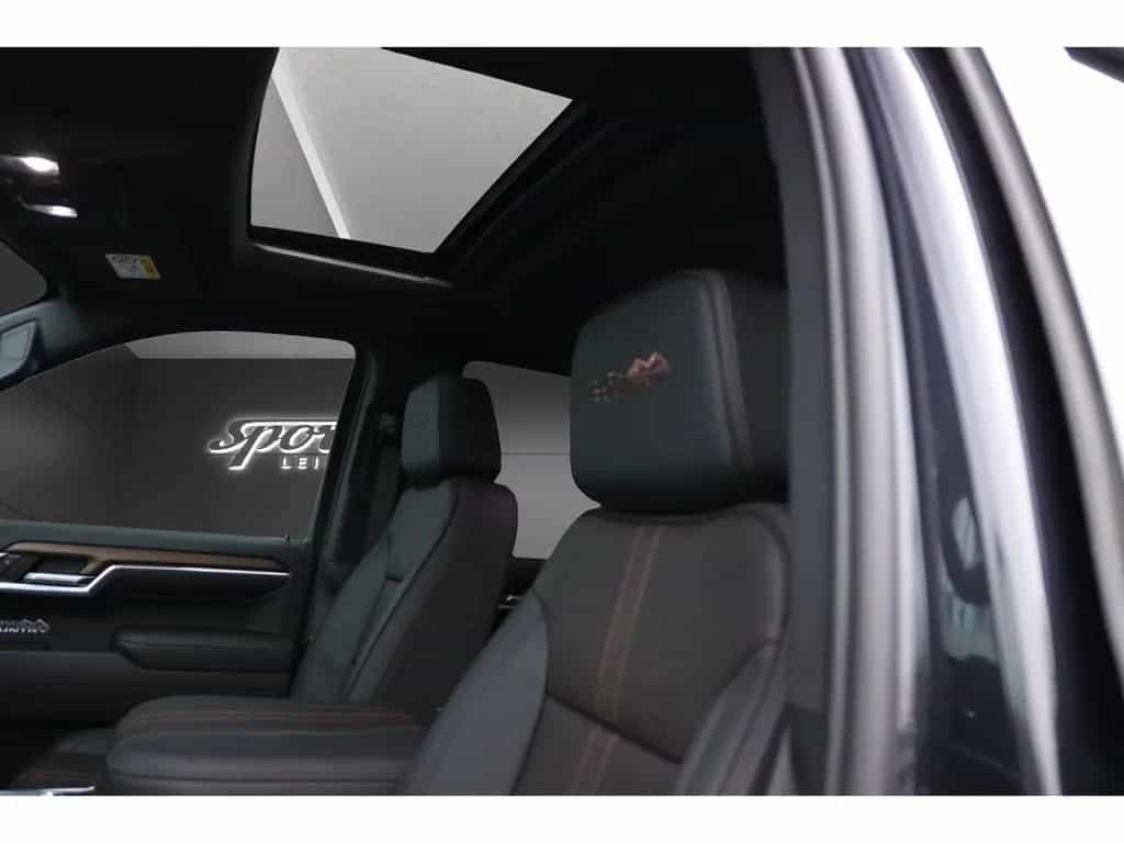 Chevrolet Silverado 1500 / HIGH COUNTRY / 6,2L / V8 null-photo-24