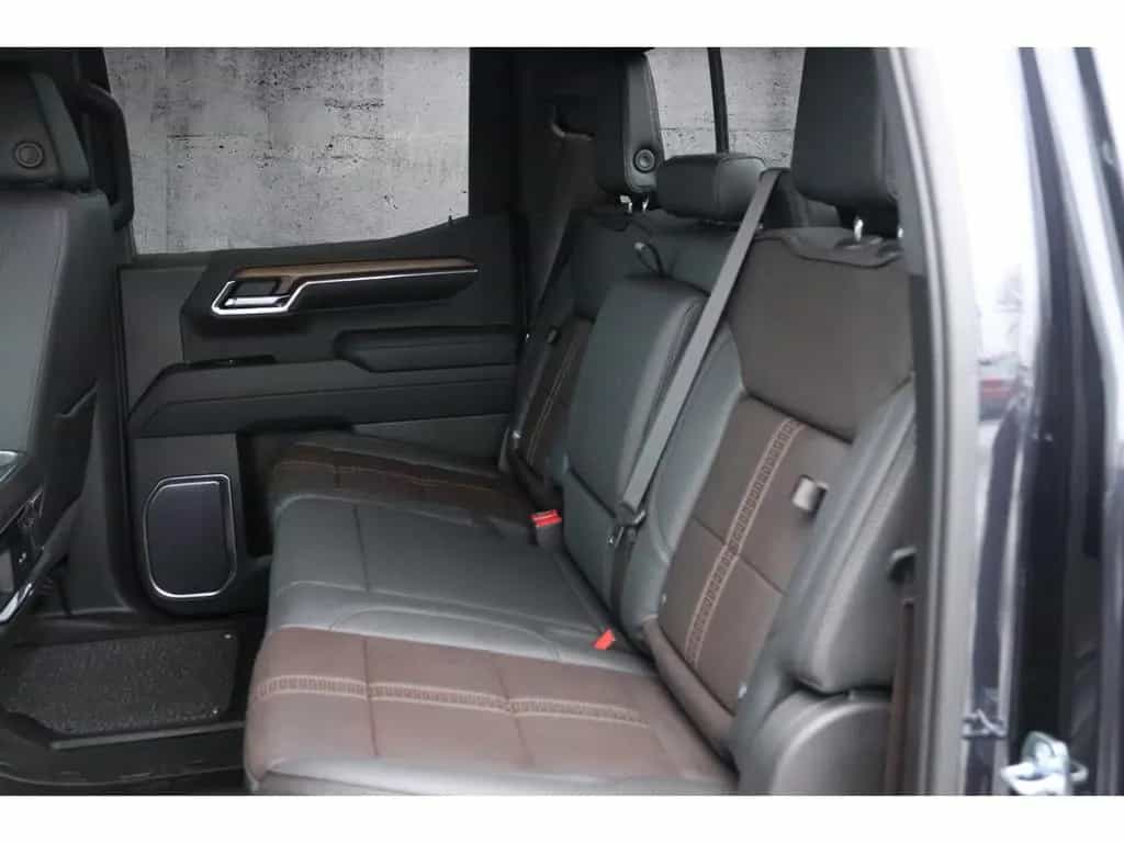 Chevrolet Silverado 1500 / HIGH COUNTRY / 6,2L / V8 null-photo-8