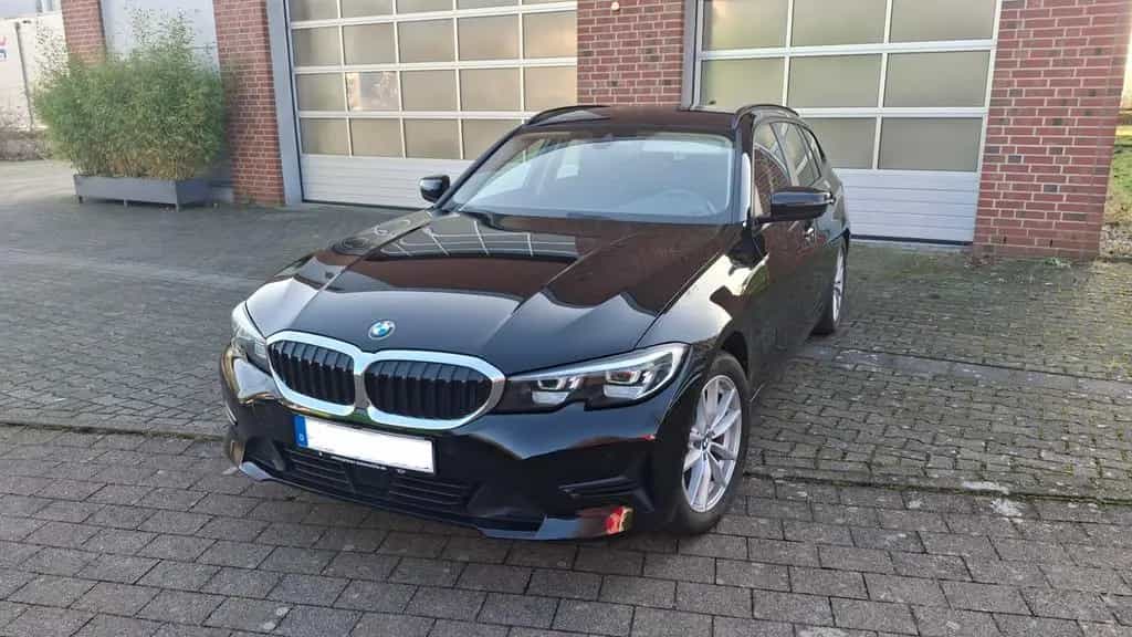BMW 320 d Touring Adv.*BMW-GARANTIE*bis 11/27 05/2022-photo-0