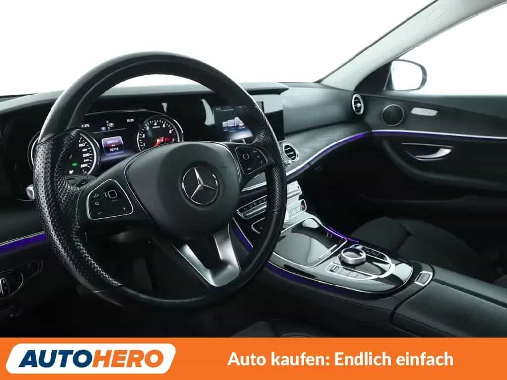 Mercedes-Benz E-Class 200 T Avantgarde Aut.*NAVI*PDC*SHZ* 04/2017-photo-10