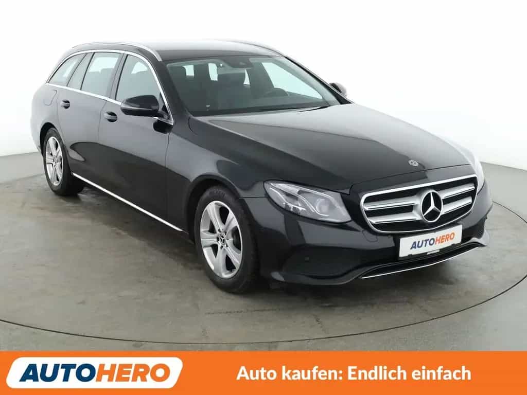 Mercedes-Benz E-Class 200 T Avantgarde Aut.*NAVI*PDC*SHZ* 04/2017-photo-7