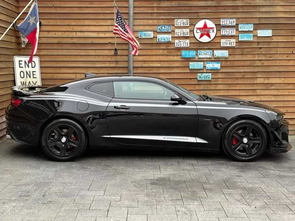 Chevrolet Camaro LT1 2.0 Turbo Autom. Leder Kamera Klima 01/2022-photo-15