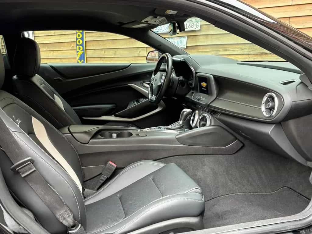 Chevrolet Camaro LT1 2.0 Turbo Autom. Leder Kamera Klima 01/2022-photo-23