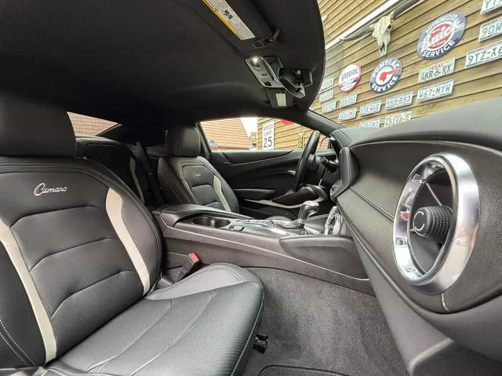 Chevrolet Camaro LT1 2.0 Turbo Autom. Leder Kamera Klima 01/2022-photo-24