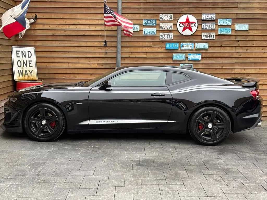 Chevrolet Camaro LT1 2.0 Turbo Autom. Leder Kamera Klima 01/2022-photo-9