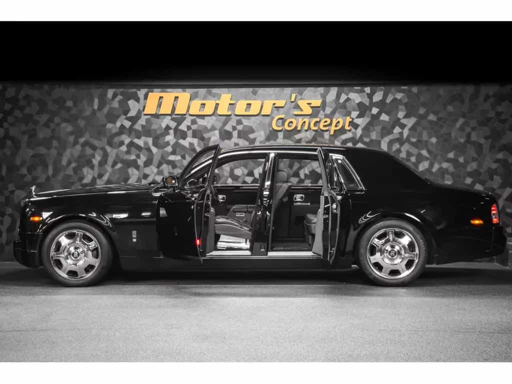 Rolls-Royce Phantom 6.75 V12 06/2006-photo-1
