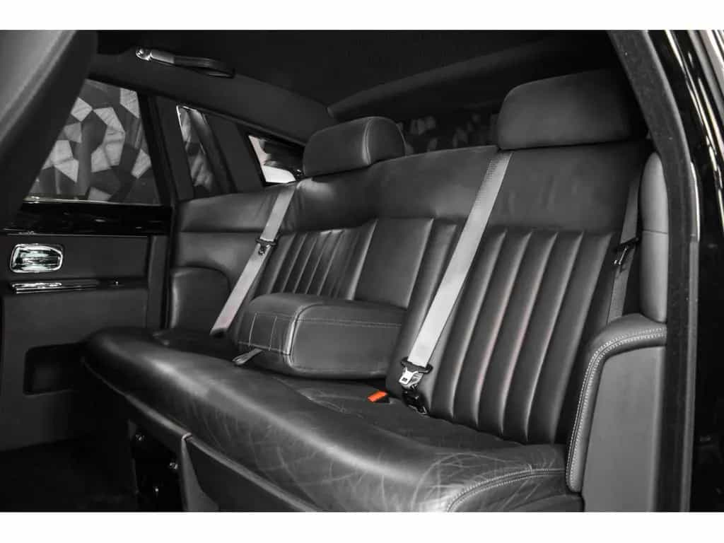 Rolls-Royce Phantom 6.75 V12 06/2006-photo-11