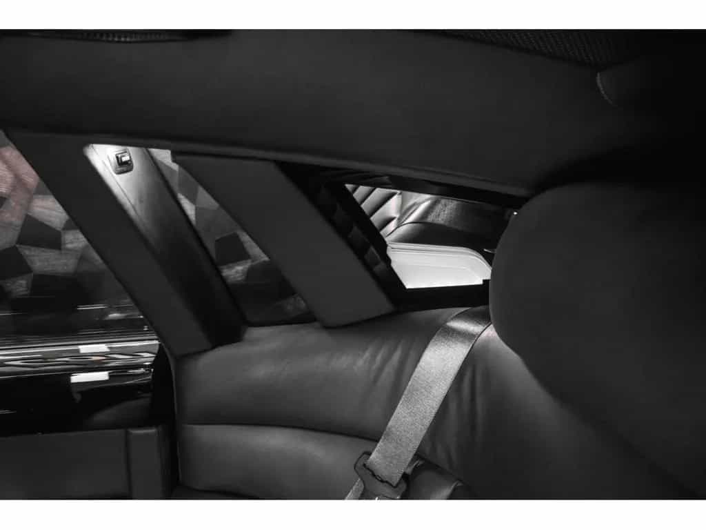 Rolls-Royce Phantom 6.75 V12 06/2006-photo-24