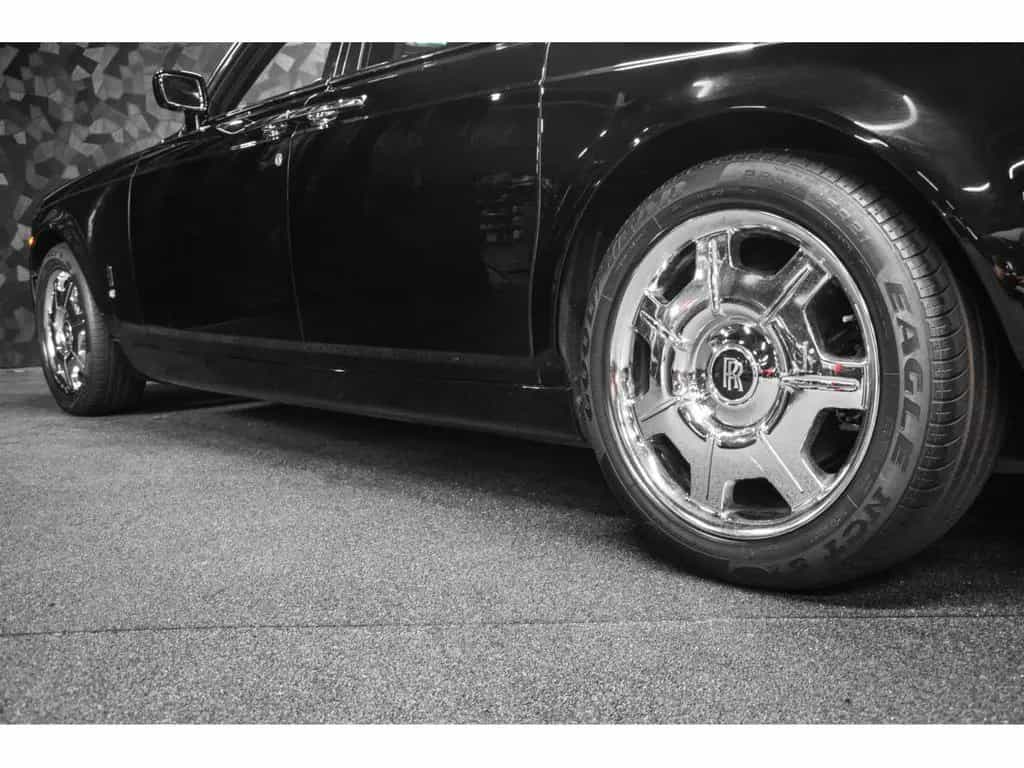 Rolls-Royce Phantom 6.75 V12 06/2006-photo-25