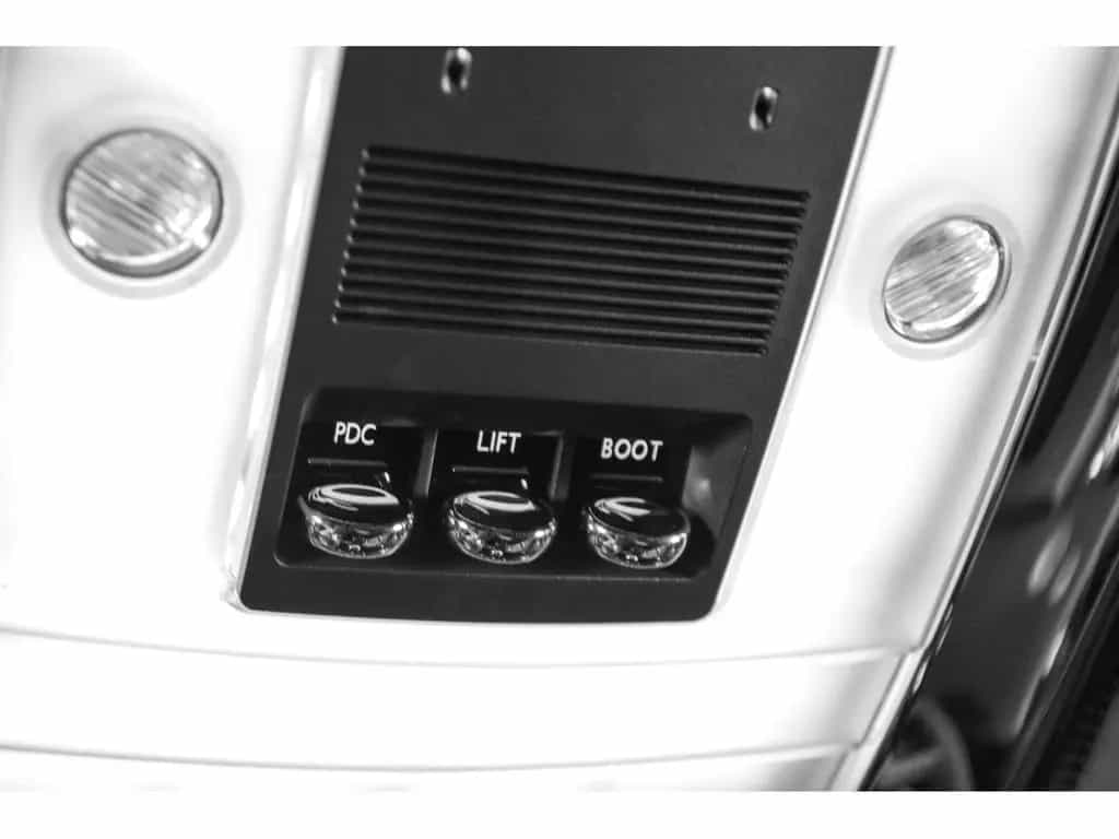 Rolls-Royce Phantom 6.75 V12 06/2006-photo-28