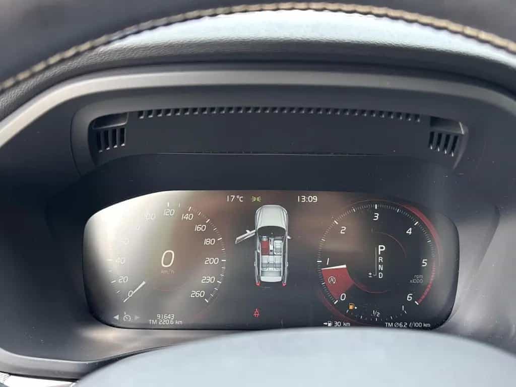 Volvo XC60 XC 60 R Design 2WD Bluetooth Navi LED Klima 12/2018-photo-12