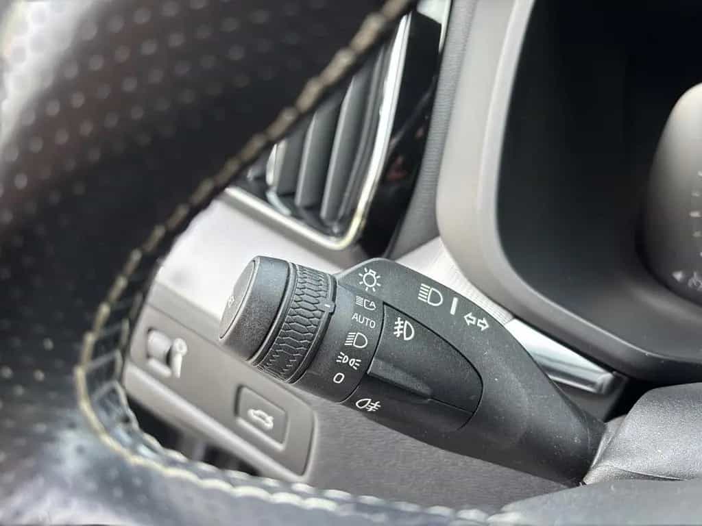 Volvo XC60 XC 60 R Design 2WD Bluetooth Navi LED Klima 12/2018-photo-14