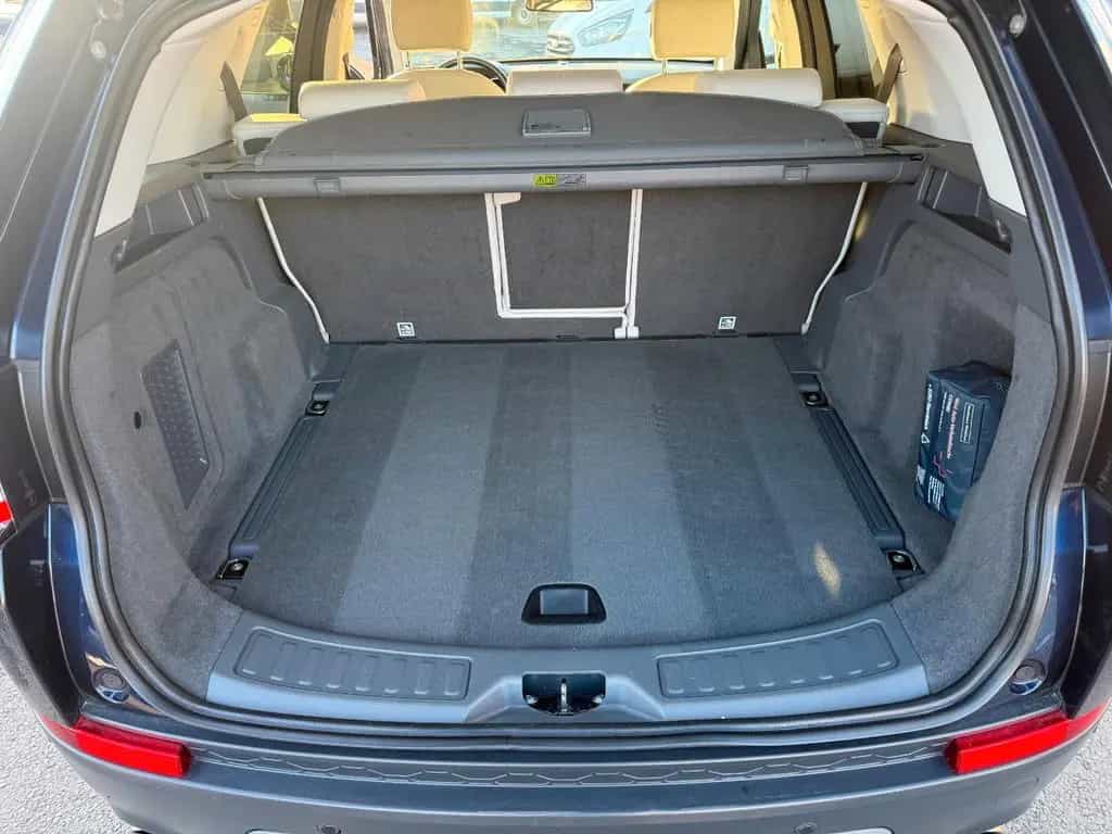 Land Rover Discovery Sport SE AWD PDF NEU!!! 07/2017-photo-13