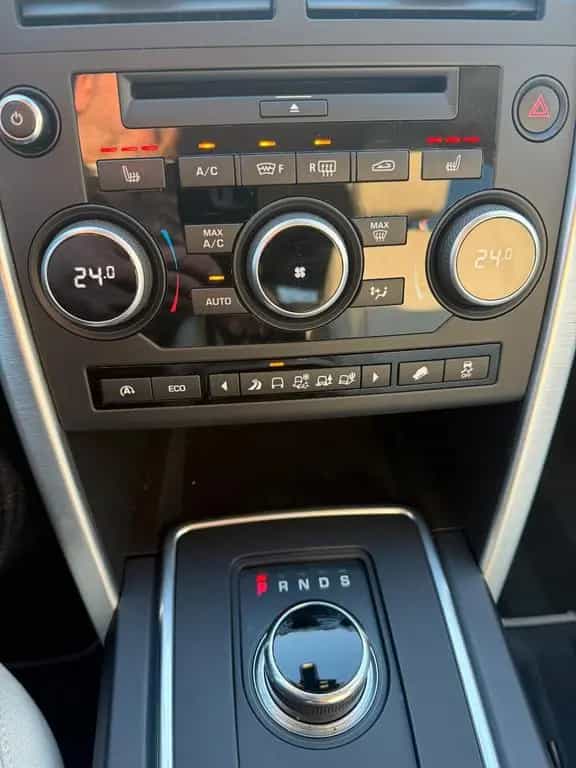Land Rover Discovery Sport SE AWD PDF NEU!!! 07/2017-photo-20