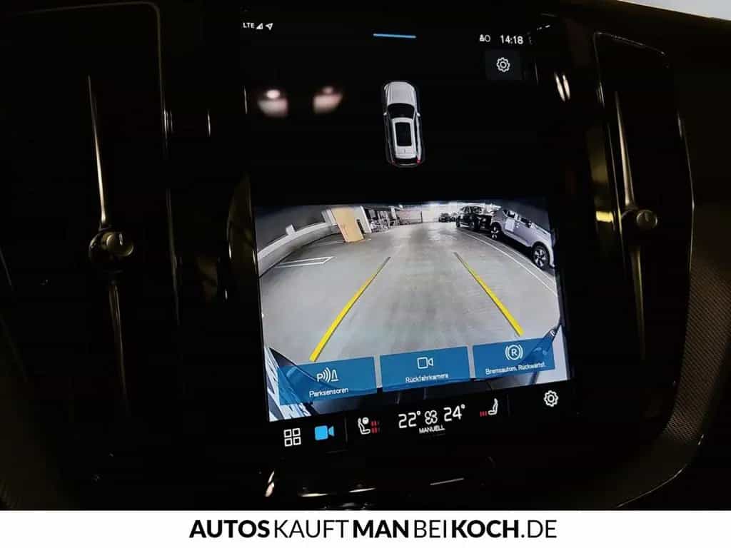 Volvo XC60 B4 D Plus Dark ACC BLIS PANO STDHz AHK H&K! 10/2023-photo-15