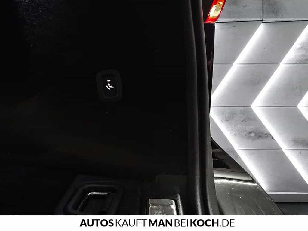 Volvo XC60 B4 D Plus Dark ACC BLIS PANO STDHz AHK H&K! 10/2023-photo-17