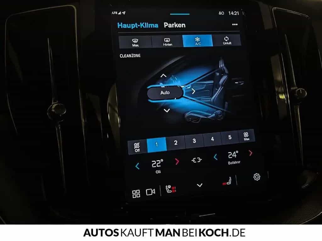 Volvo XC60 B4 D Plus Dark ACC BLIS PANO STDHz AHK H&K! 10/2023-photo-26