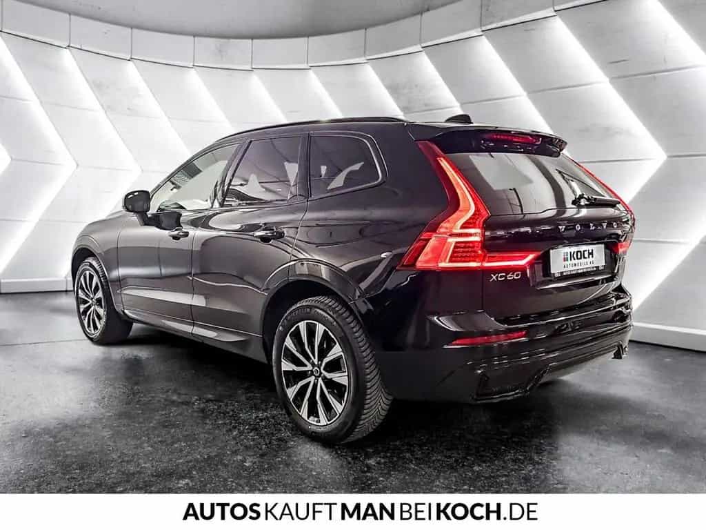 Volvo XC60 B4 D Plus Dark ACC BLIS PANO STDHz AHK H&K! 10/2023-photo-3