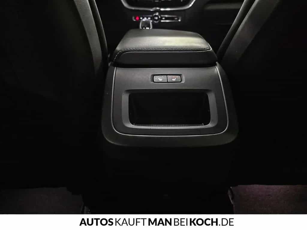 Volvo XC60 B4 D Plus Dark ACC BLIS PANO STDHz AHK H&K! 10/2023-photo-33
