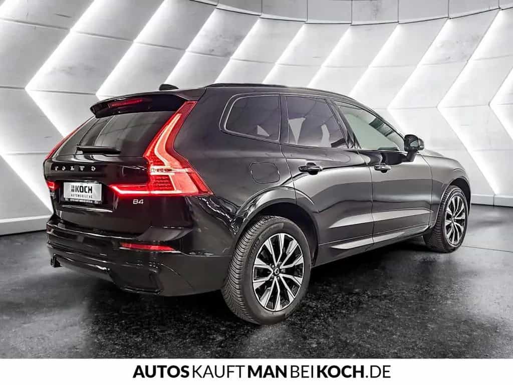 Volvo XC60 B4 D Plus Dark ACC BLIS PANO STDHz AHK H&K! 10/2023-photo-4