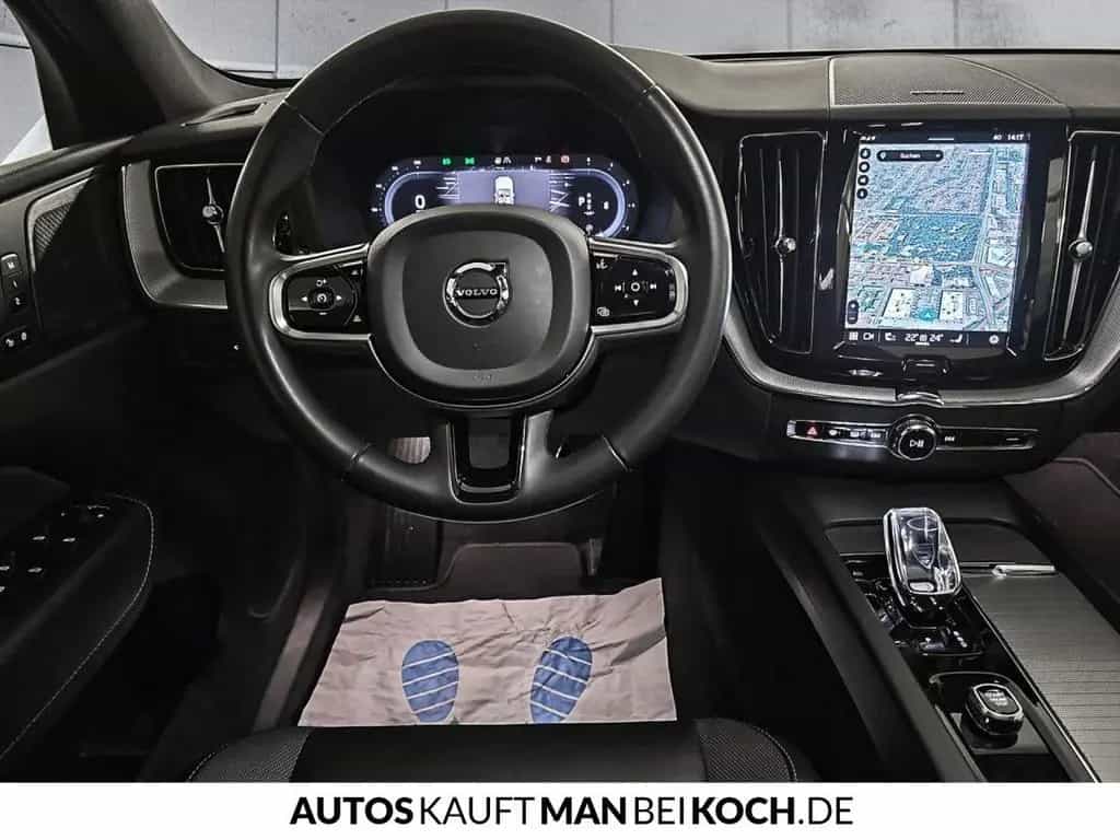 Volvo XC60 B4 D Plus Dark ACC BLIS PANO STDHz AHK H&K! 10/2023-photo-9