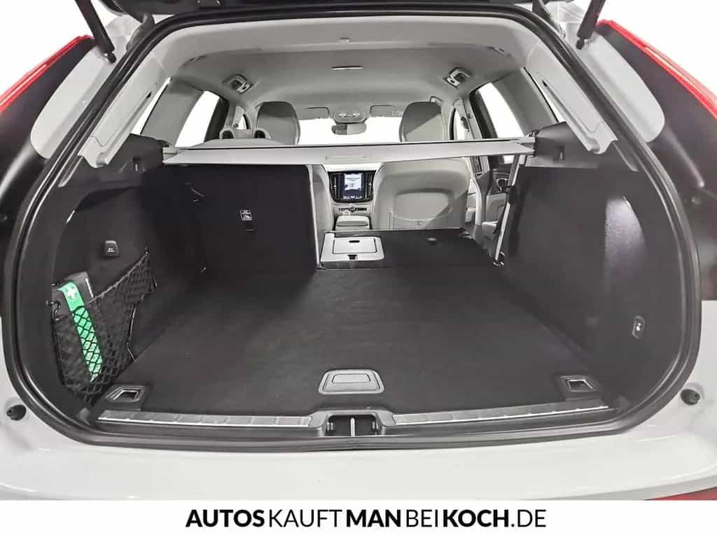 Volvo XC60 B4 D Inscription ACC AHK FSHz 360 V-LED H&K 11/2022-photo-16