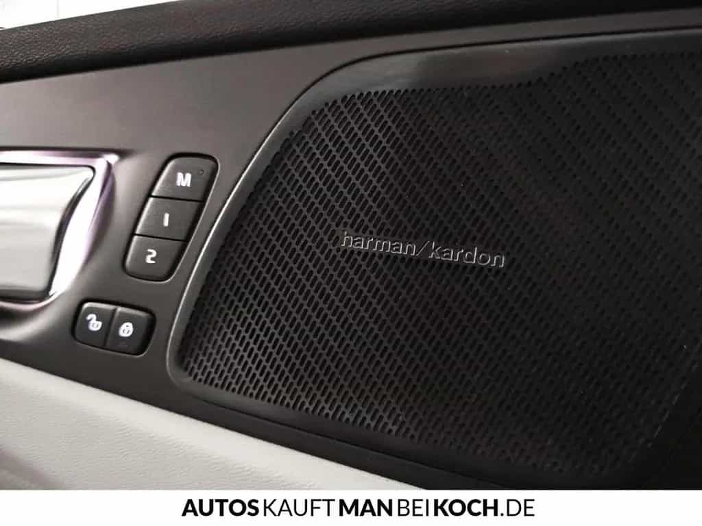 Volvo XC60 B4 D Inscription ACC AHK FSHz 360 V-LED H&K 11/2022-photo-19