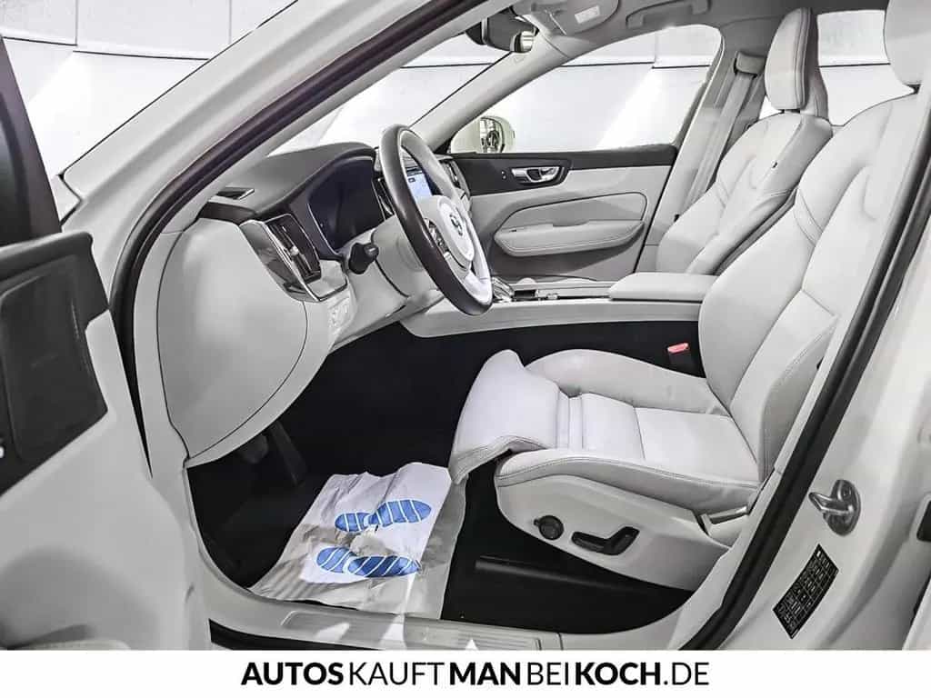 Volvo XC60 B4 D Inscription ACC AHK FSHz 360 V-LED H&K 11/2022-photo-6