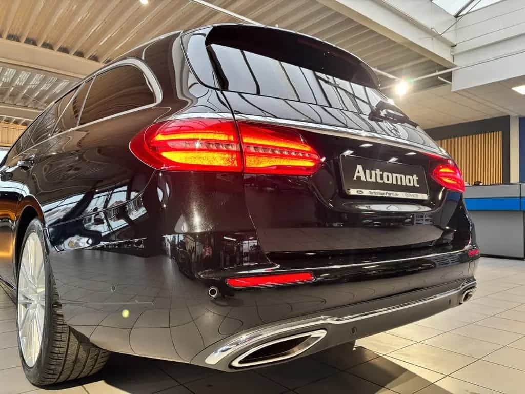 Mercedes-Benz E 200 T Avantgarde*LED*Navi*SHZ*Park-Assistent 05/2018-photo-11